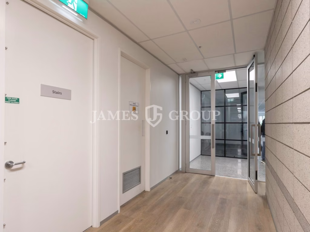 Freshly Refurbished 680m² Cbd Office