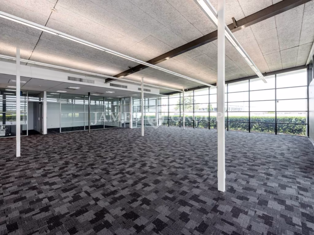 A-grade Industrial | 1,500sqm Yard | M20 Business