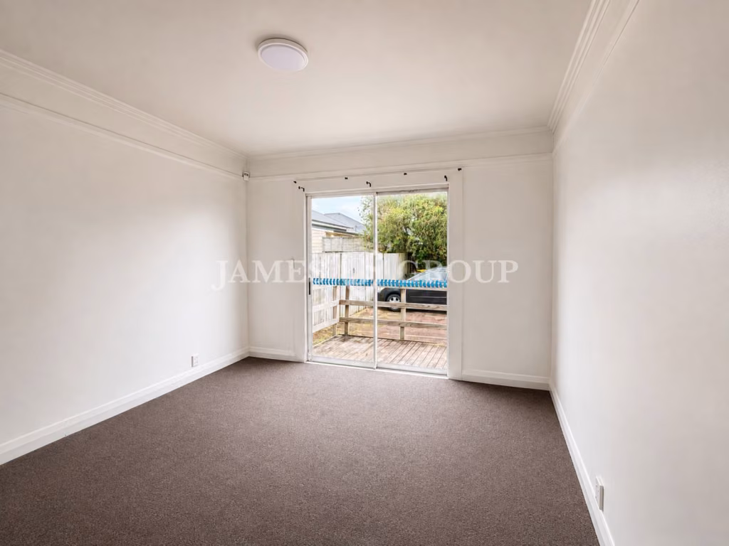 Sunny Ground Floor Office In Mount Eden