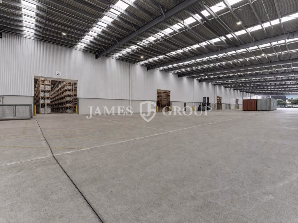 10,213m² High-stud Warehouse In Airport Precinct