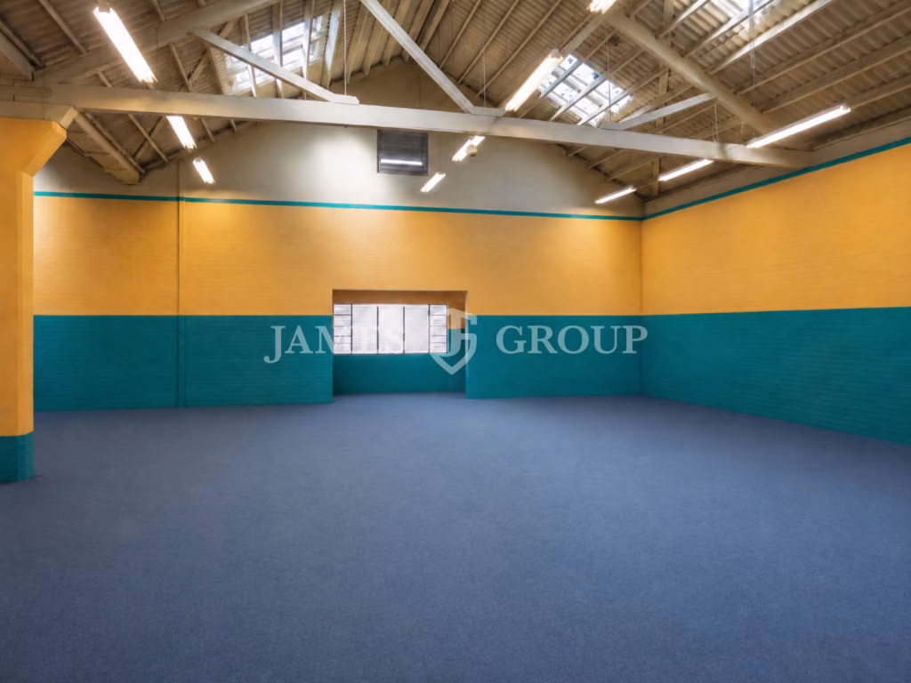 598m² Industrial Sublease On Beaumont Street