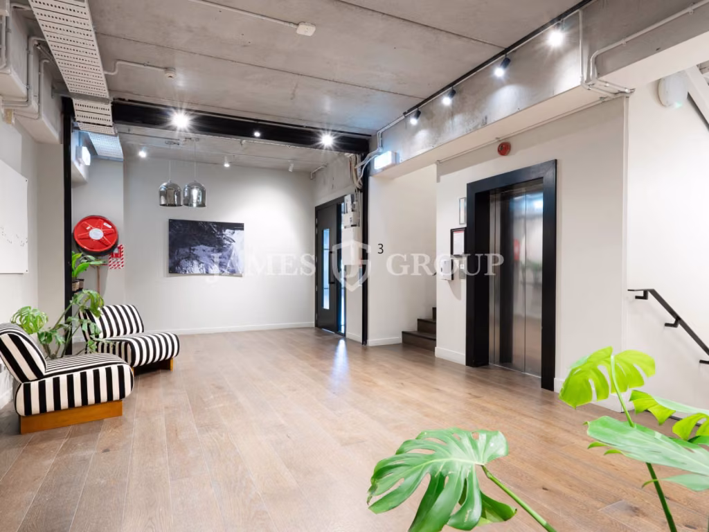 Light-filled Parnell Office With Flexible Space