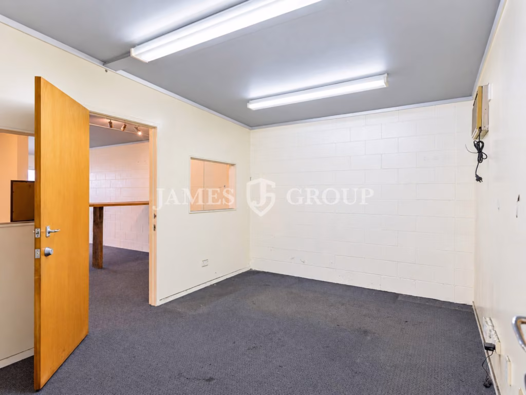 Affordable & Container Friendly | 4 Roller Doors