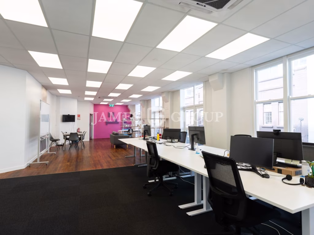 Character Broadway Office / Private Balcony
