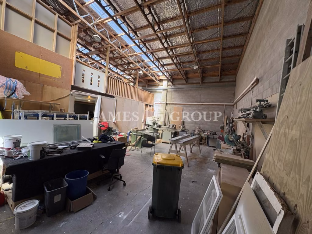 Quality Industrial In Prime Location | 320m²