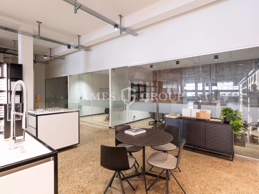 Top Shelf Parnell Office / Showroom