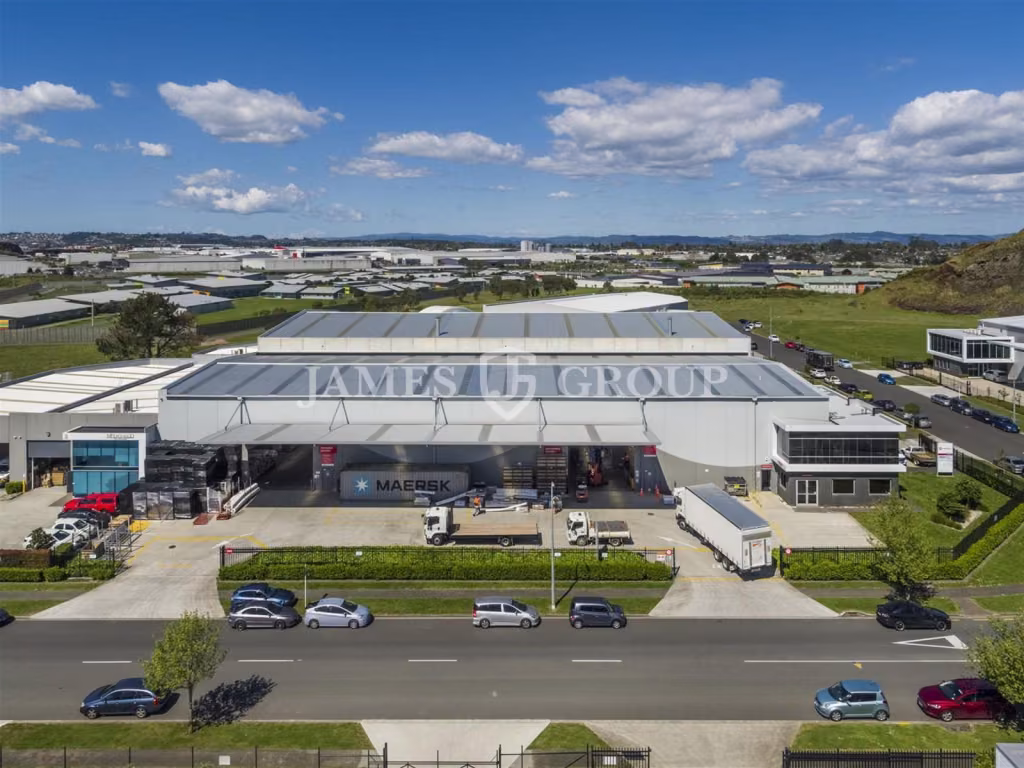 2,200m² Stonehill Business Park Facility