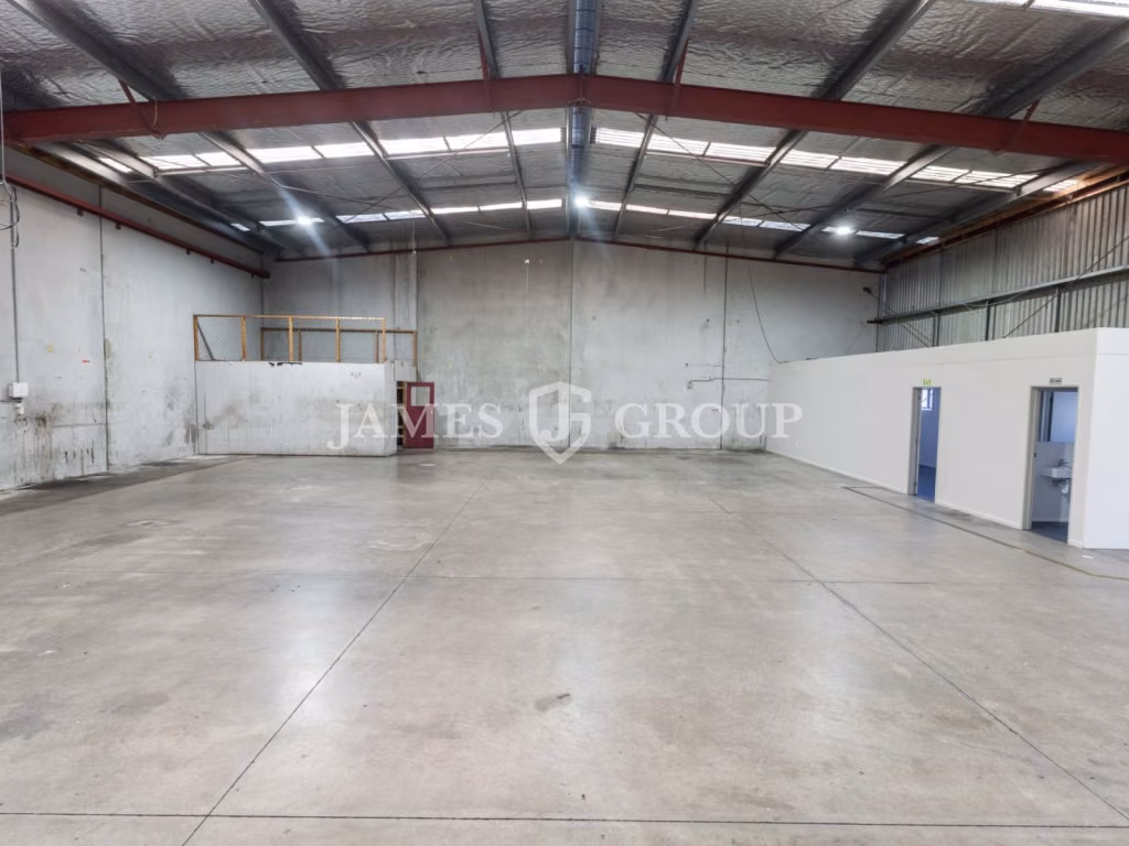 Rear Warehouse With Secure Yard