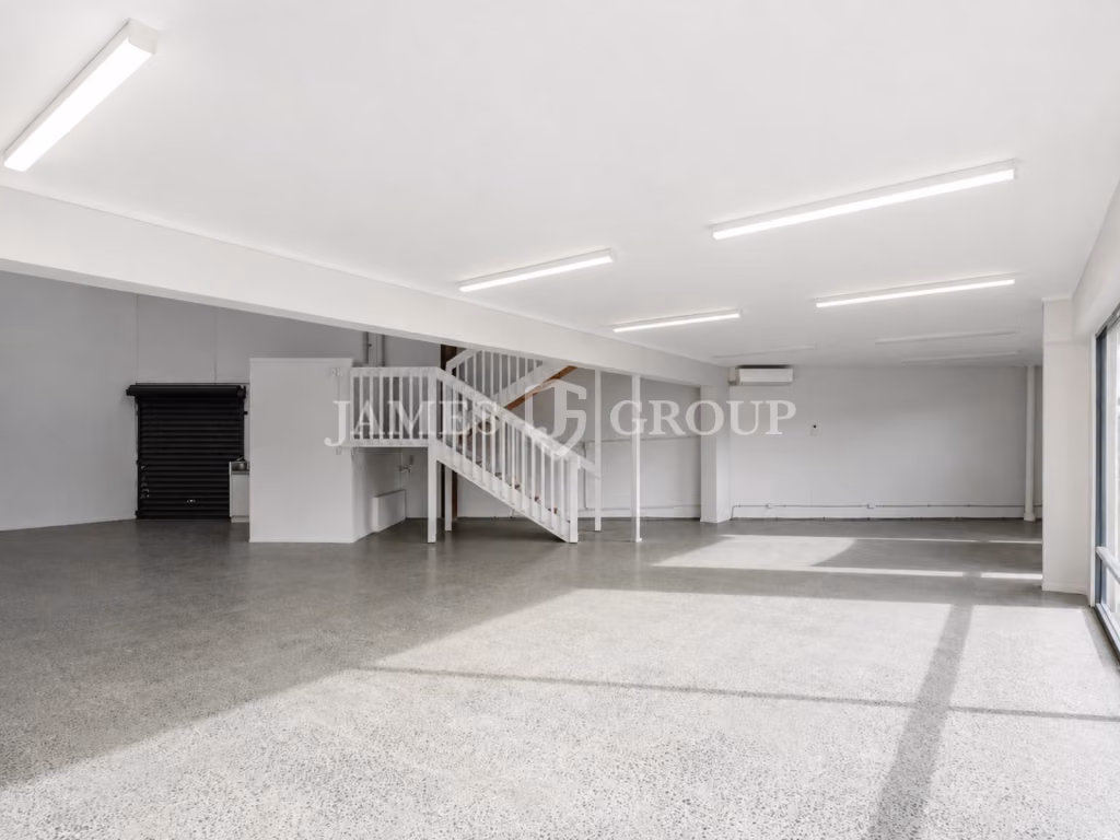 Prime Great South Road Showroom Opportunity