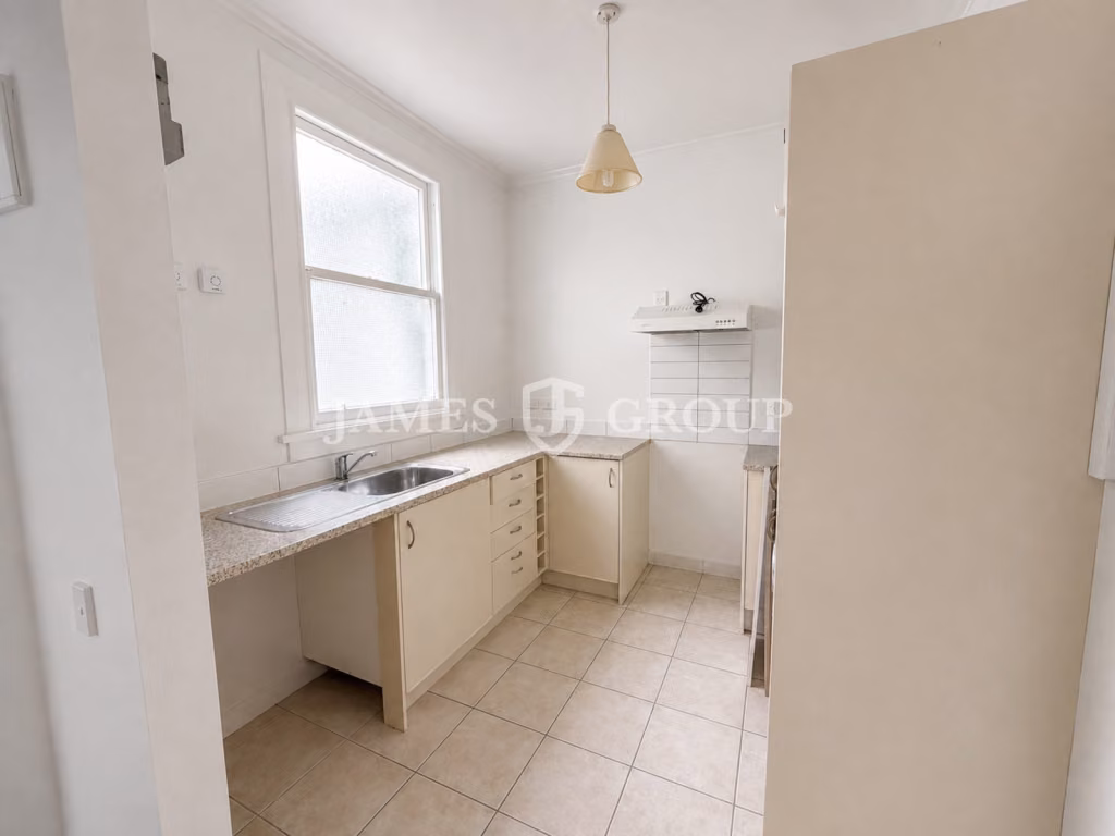 Sunny Ground Floor Office In Mount Eden