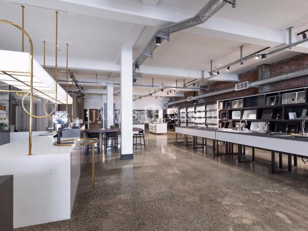 Top Shelf Parnell Office / Showroom