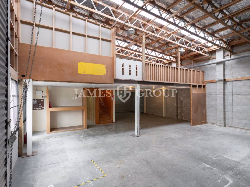 Quality Industrial In Prime Location | 320m²