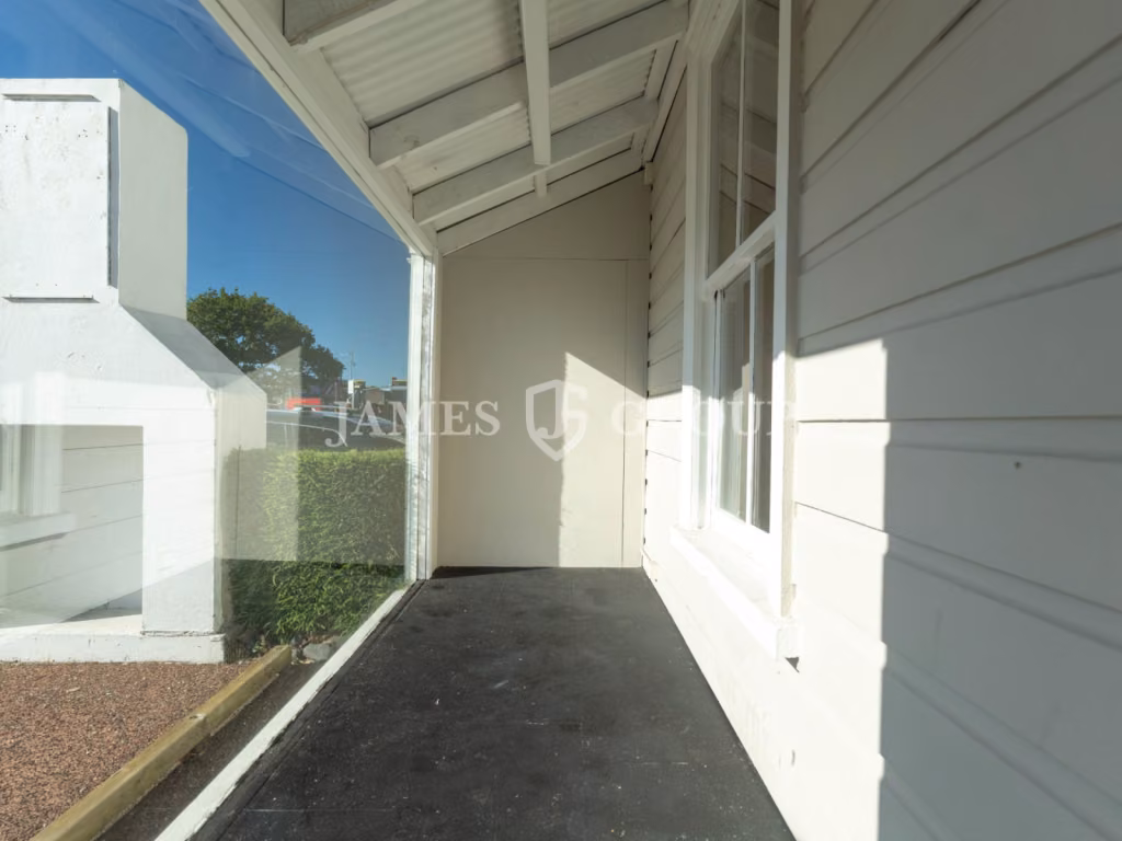 Standalone Parnell Character Villa
