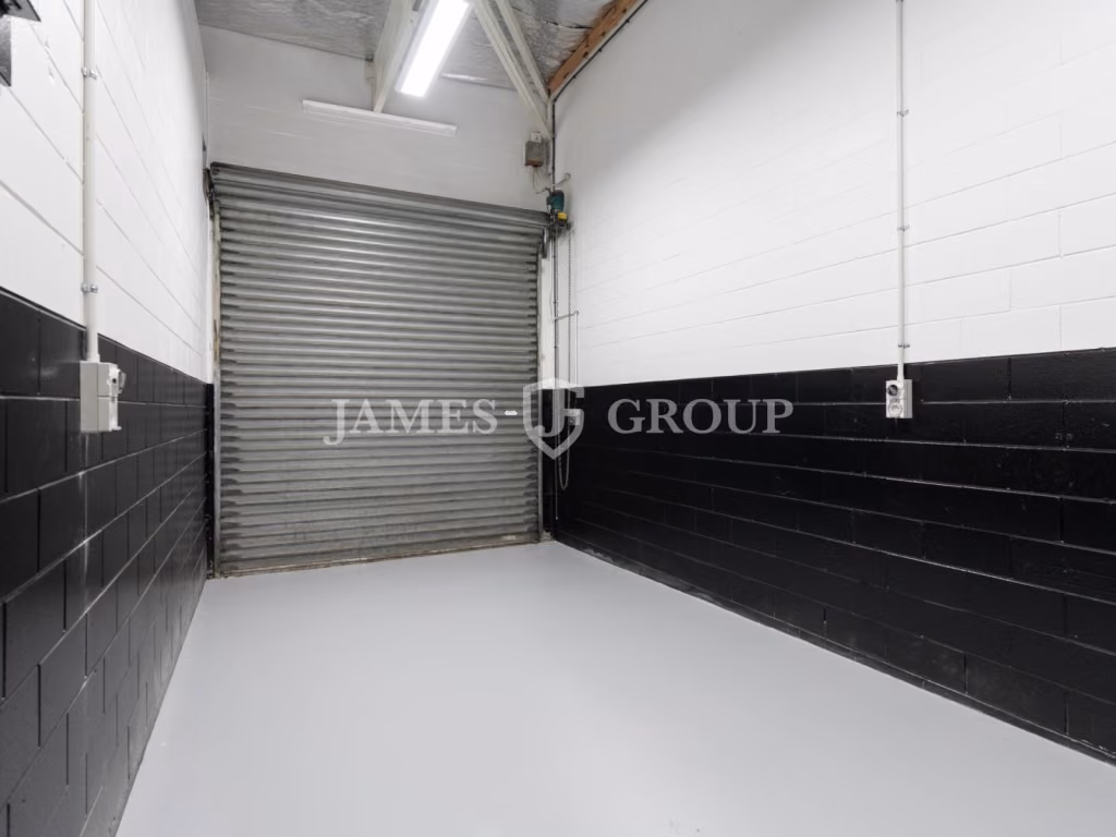 Rare Newmarket Corner Site With Profile | 22 Parks