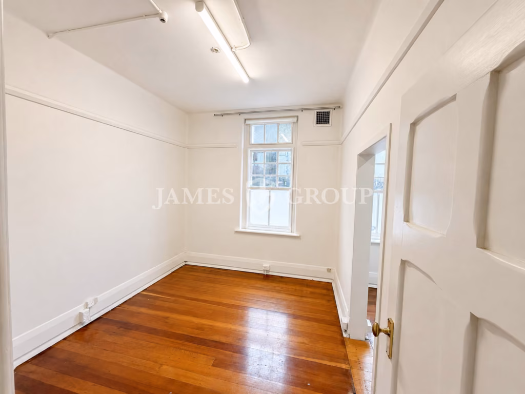 Versatile Ground Floor Space With Wooden Floors