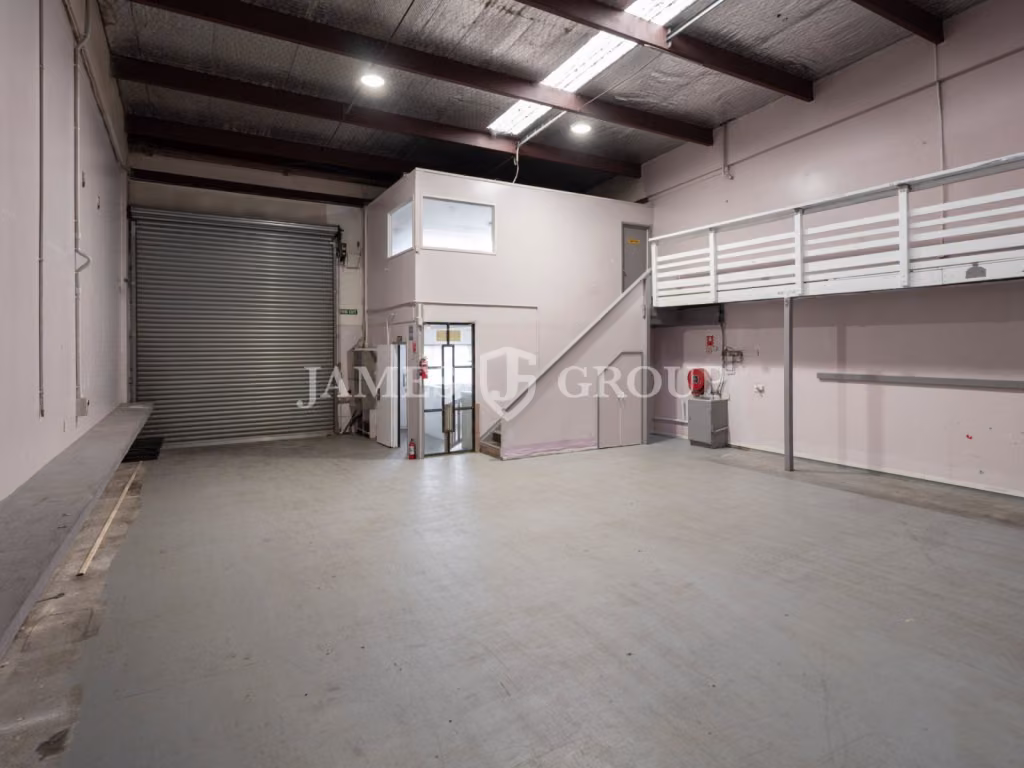 Vacant High Stud Rosebank Road Industrial Unit