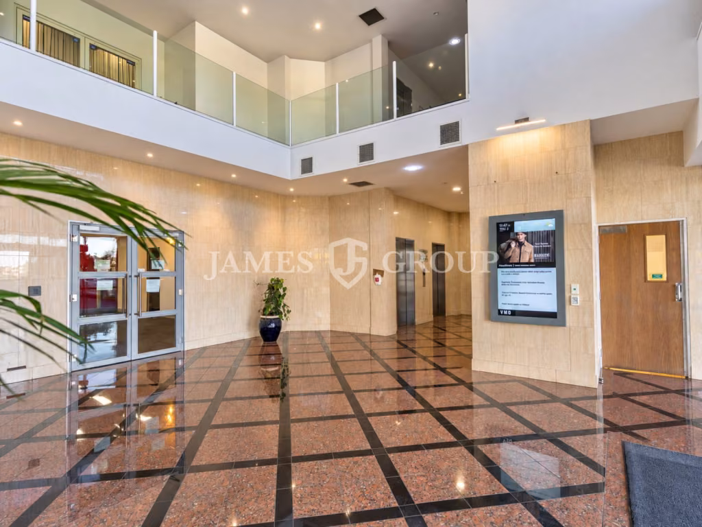 Well-presented Ellerslie Office With 15 Car Parks