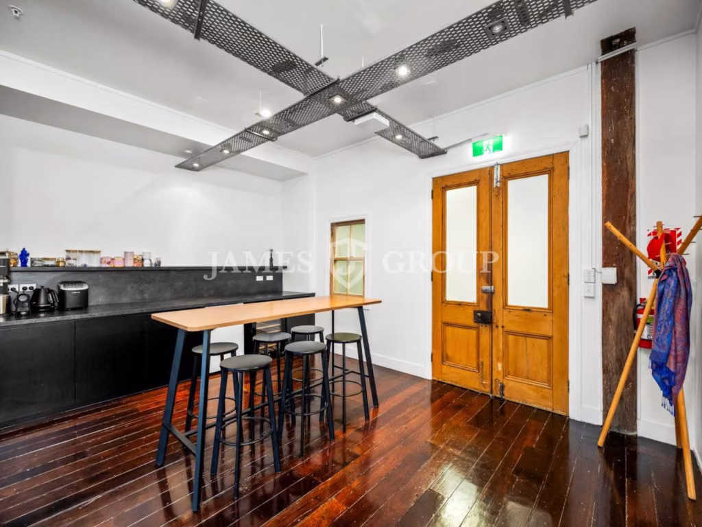 Character Office In Prime Parnell Location