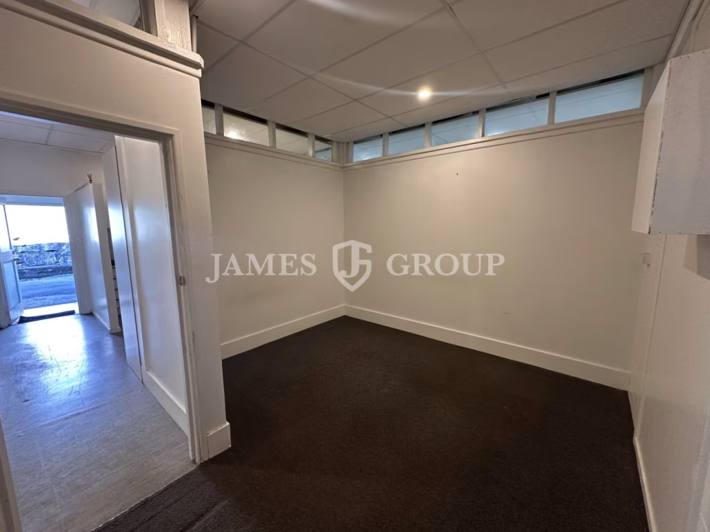 90m² Live/work Space In Mt Albert