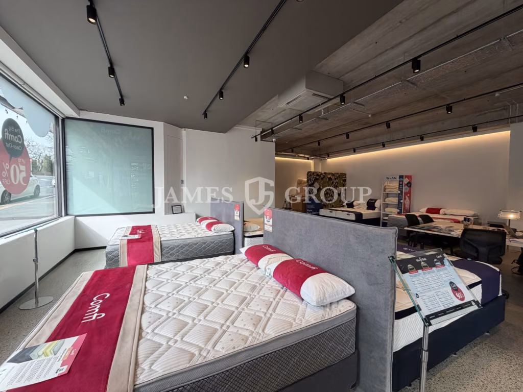 High Profile Retail/office On Parnell Road
