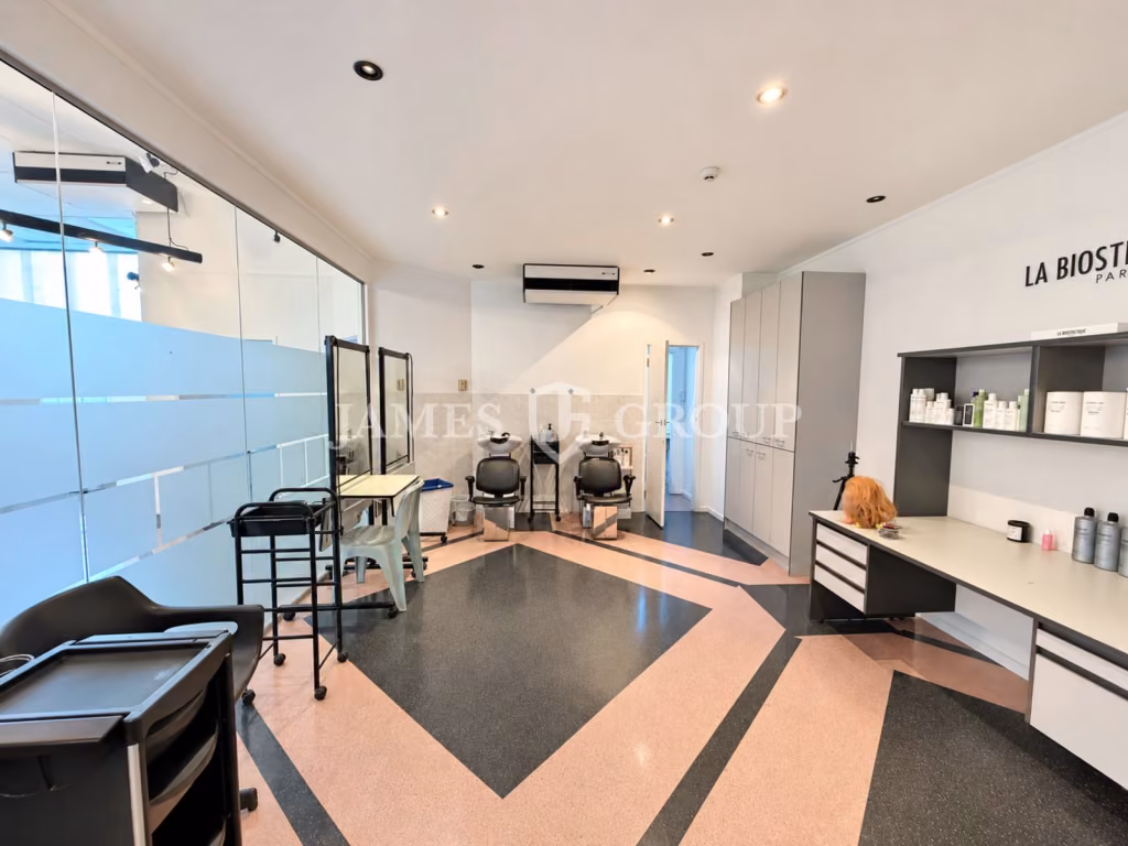 Versatile 380m² Industrial In Prime Parnell