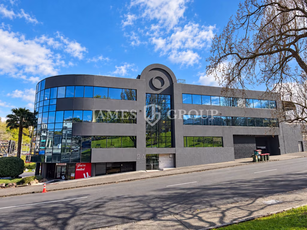 Perfect Office – Fitout Available To Use