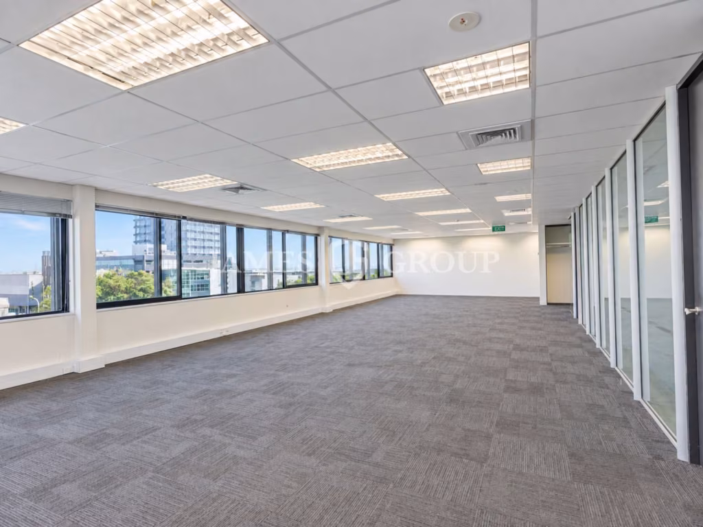 772m² Grafton Office With 18 Car Parks