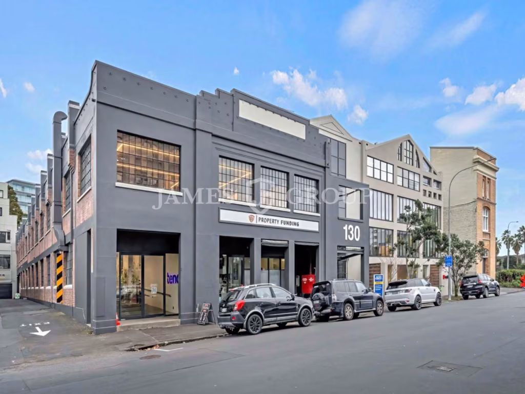Character Office In Prime Parnell Location