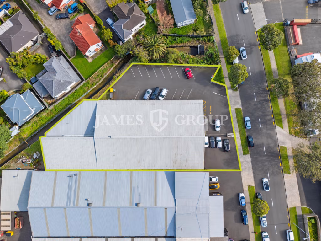 1,193m² Warehouse & Secure Yard | Saint Johns