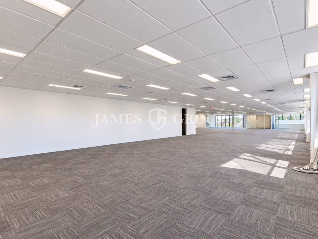 Well-presented Ellerslie Office With 15 Car Parks