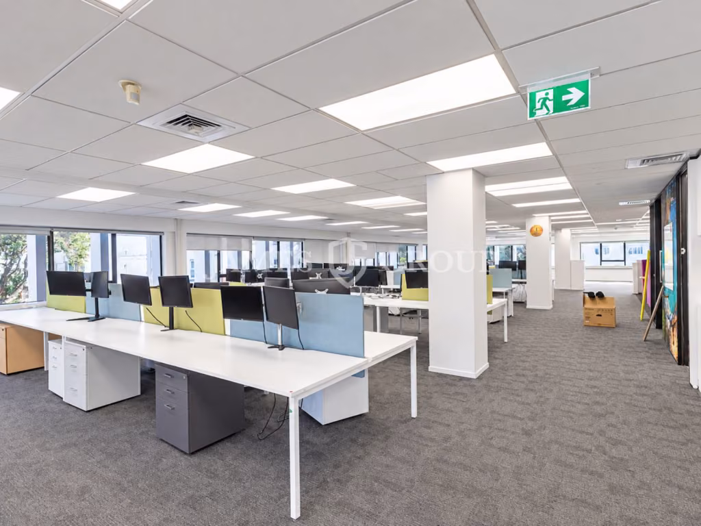 821m² Level 1 Office In Central Grafton