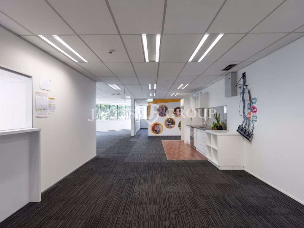 Established Ellerslie Office Location – 140m²