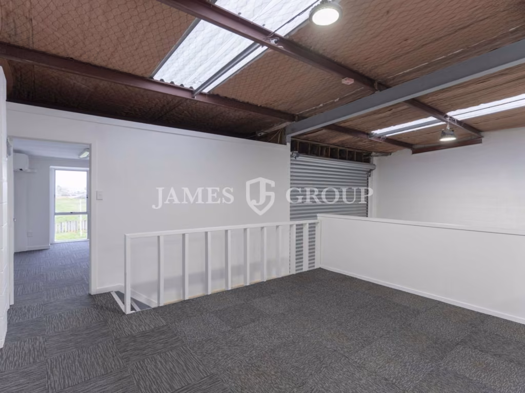 High-profile On Cavendish With Secure Parking!