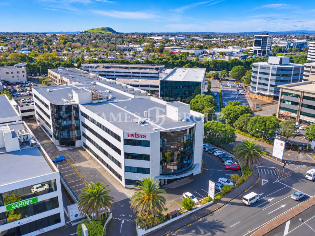 Well-presented Ellerslie Office With 15 Car Parks