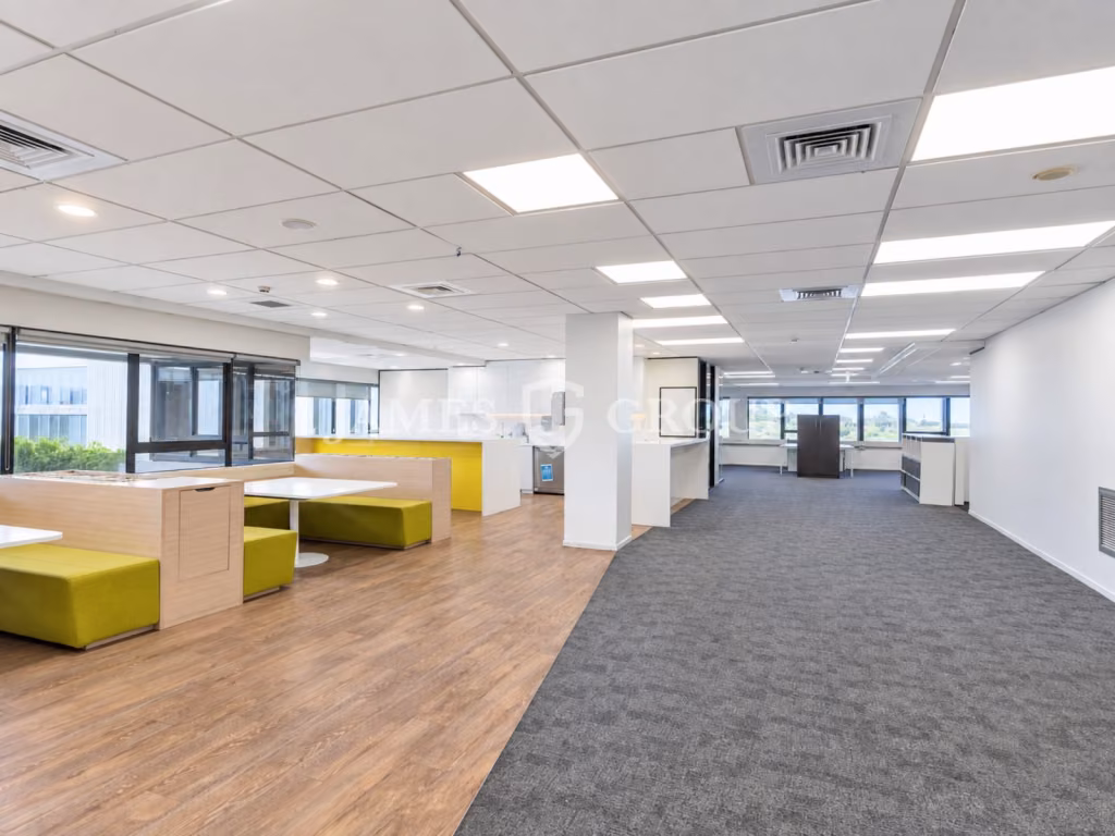 821m² Level 1 Office In Central Grafton