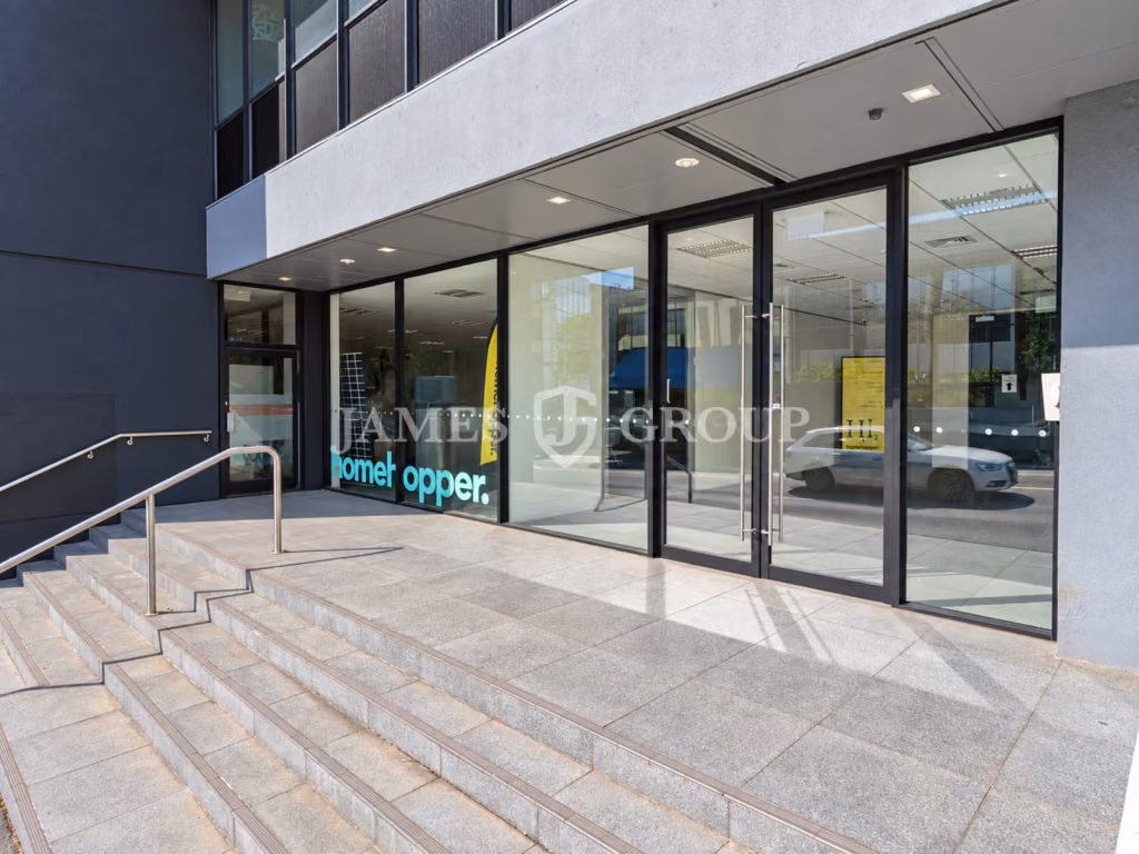 High Profile Tidy Office