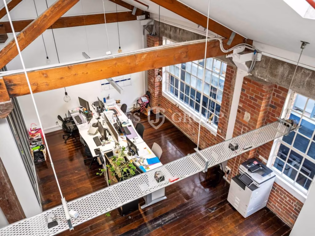 Character Office In Prime Parnell Location