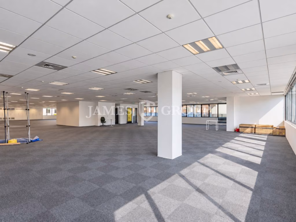 High Profile Tidy Office