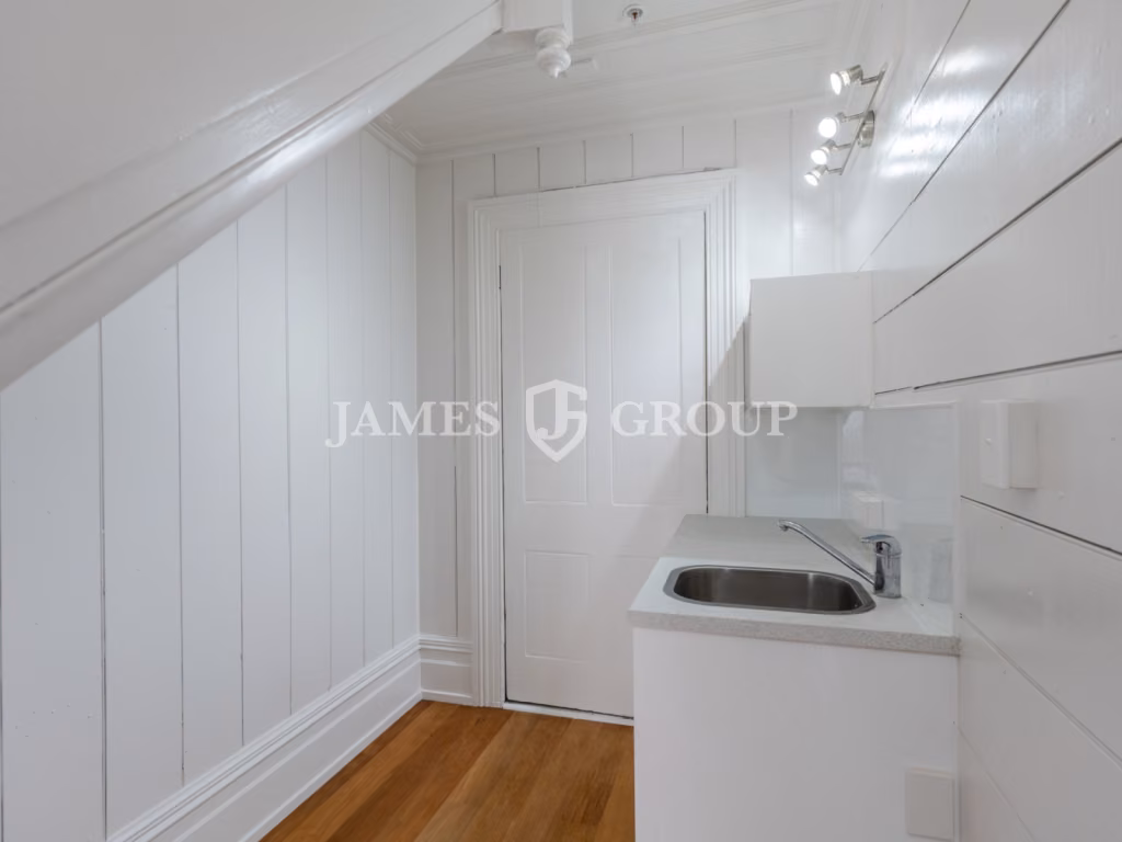 Refurbished Character Space With Standout Exposure