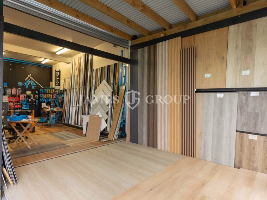 109m² Industrial Unit On Keeling Road