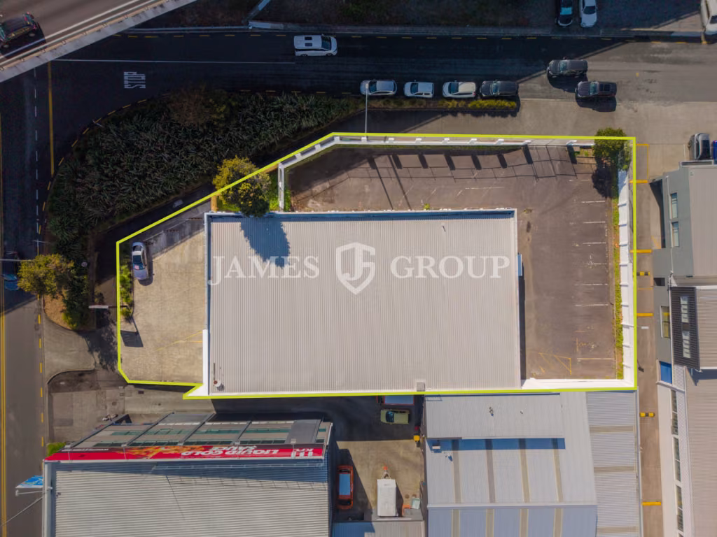 Rare Newmarket Corner Site With Profile | 22 Parks