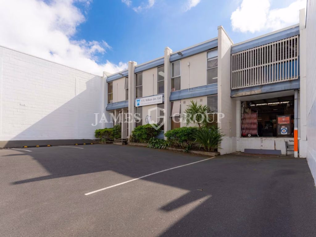 Rare Standalone Opportunity In Grafton