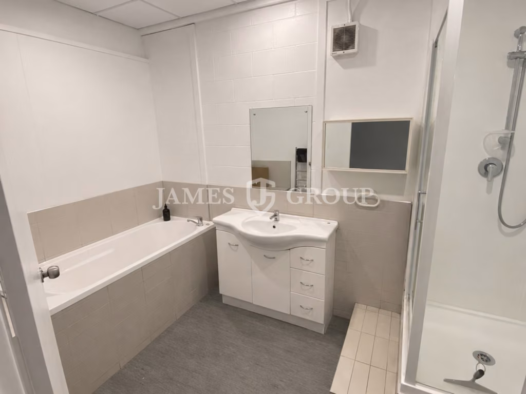 90m² Live/work Space In Mt Albert