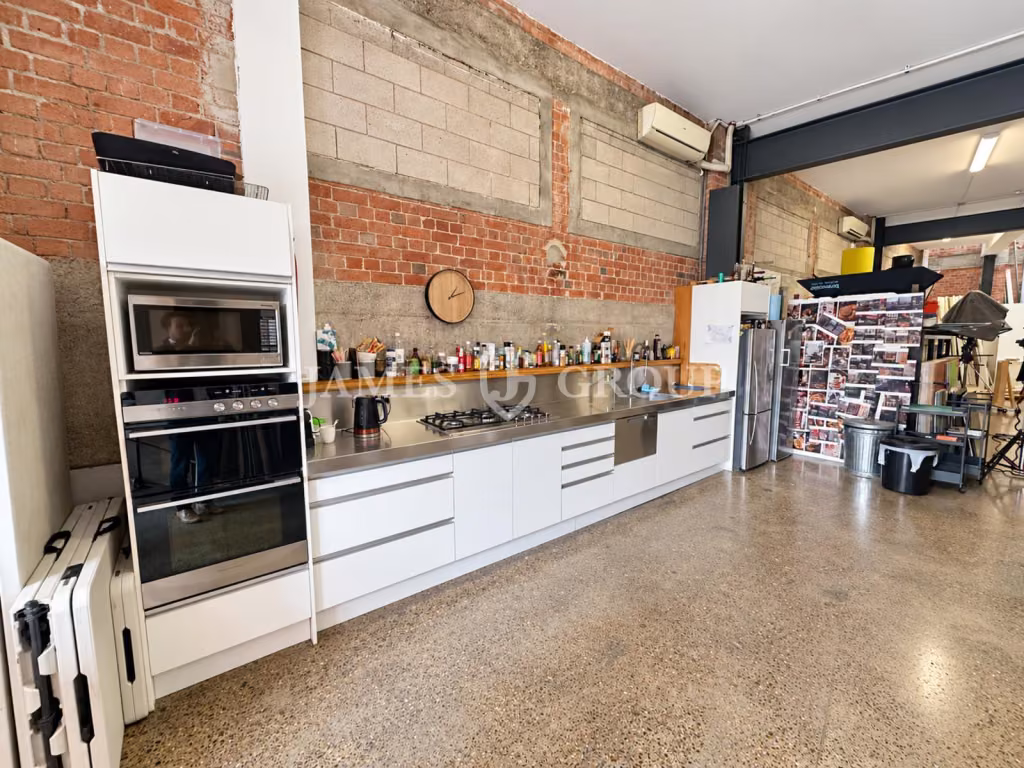179m² Retail Space In The Heart Of The City Fringe