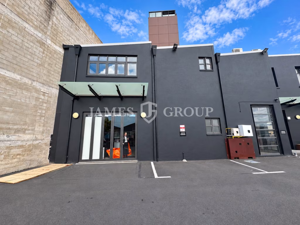 179m² Retail Space In The Heart Of The City Fringe