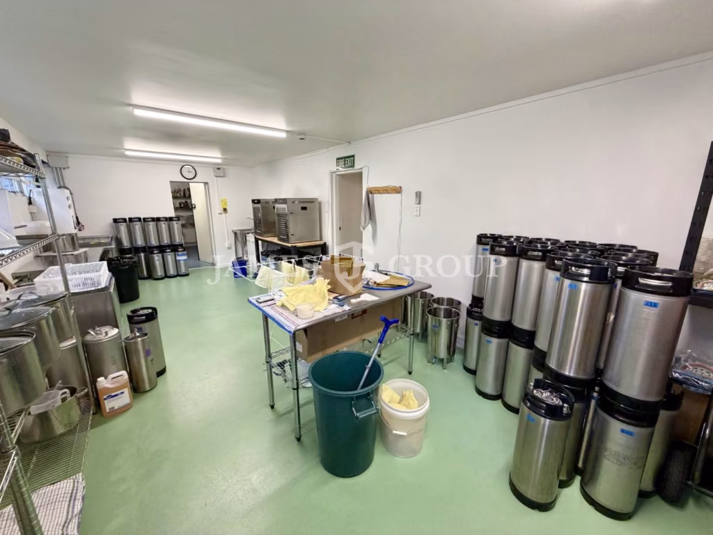 Cost Effective Ground Floor In Prime Grey Lynn