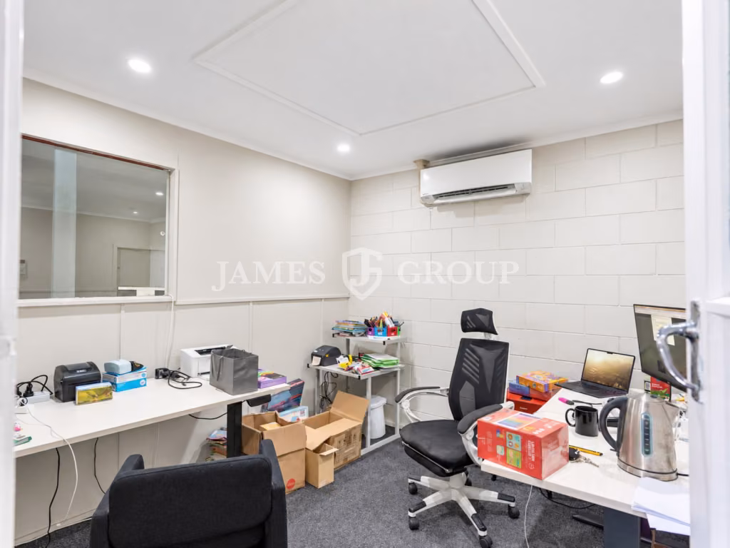 Mixed Use High Profile Warehouse | 546m² + Yard