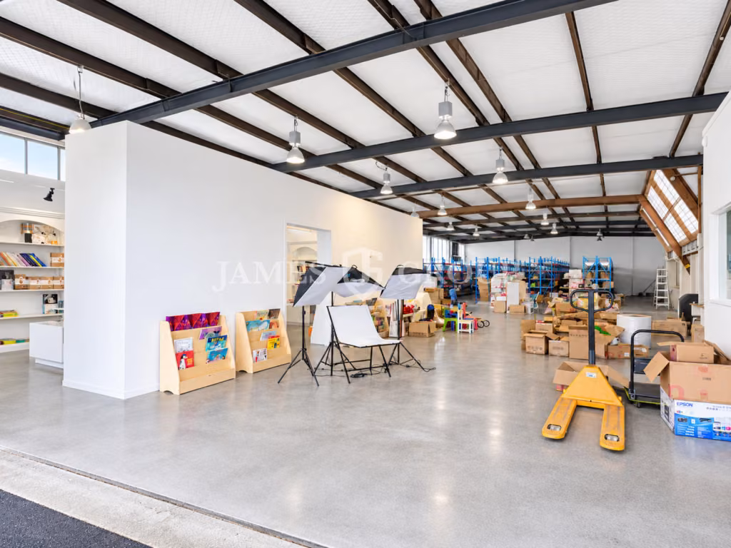 Mixed Use High Profile Warehouse | 546m² + Yard