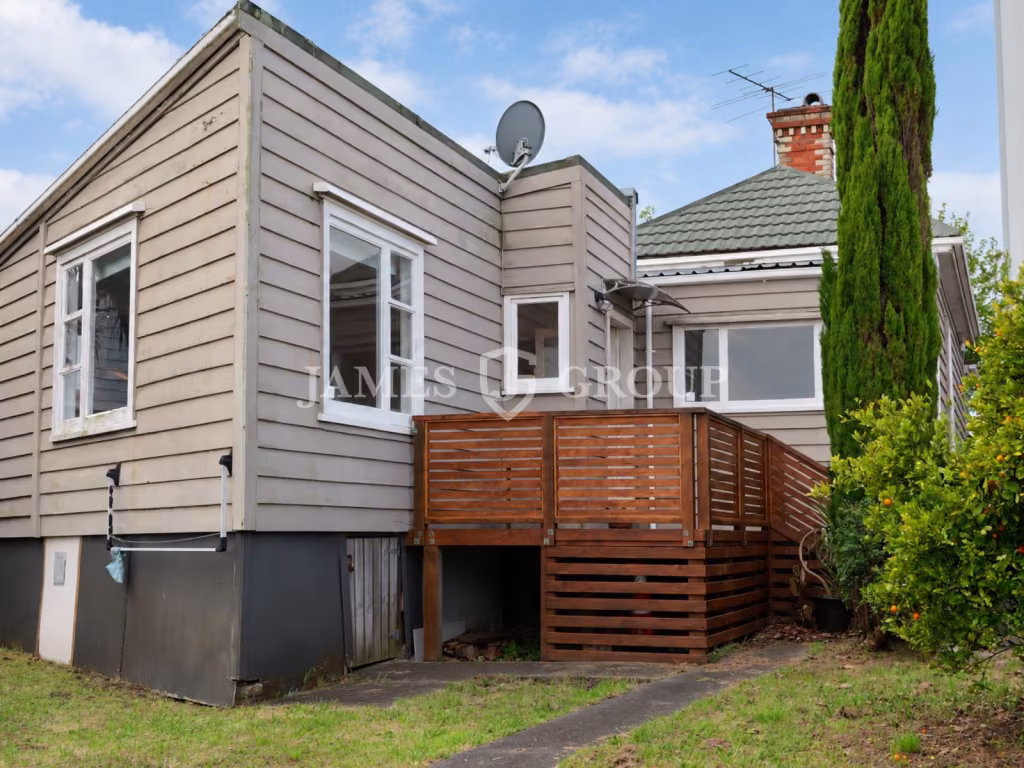 Six-room Character Villa In Sought-after Ponsonby