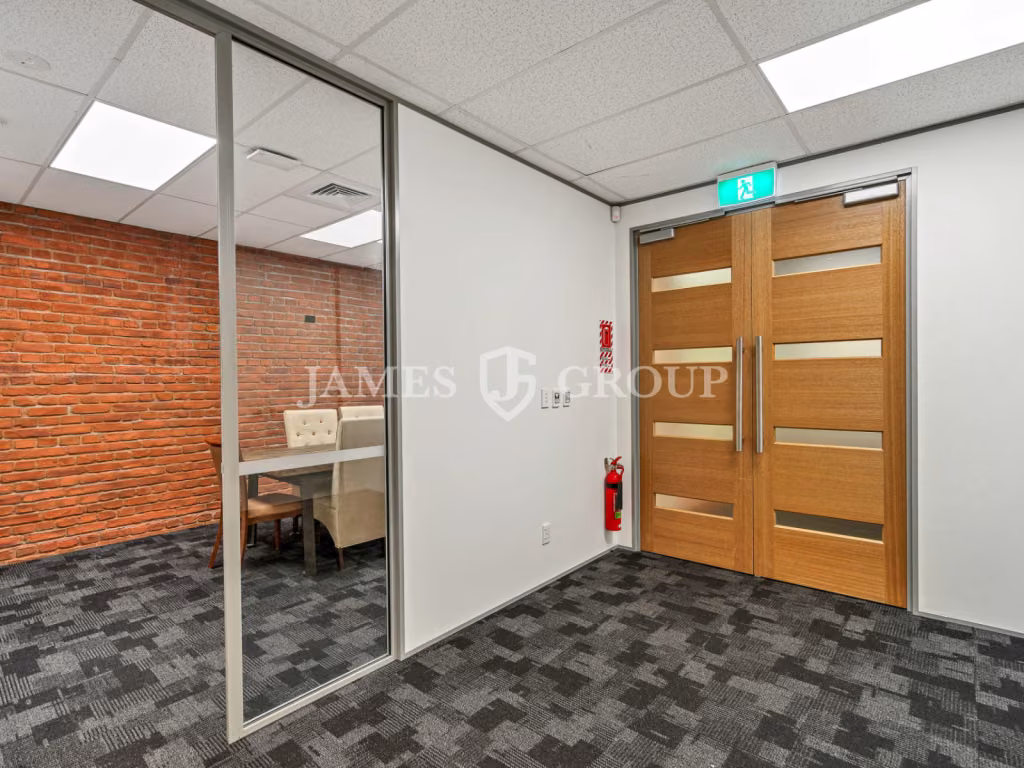 Full-floor Office In Central Ellerslie